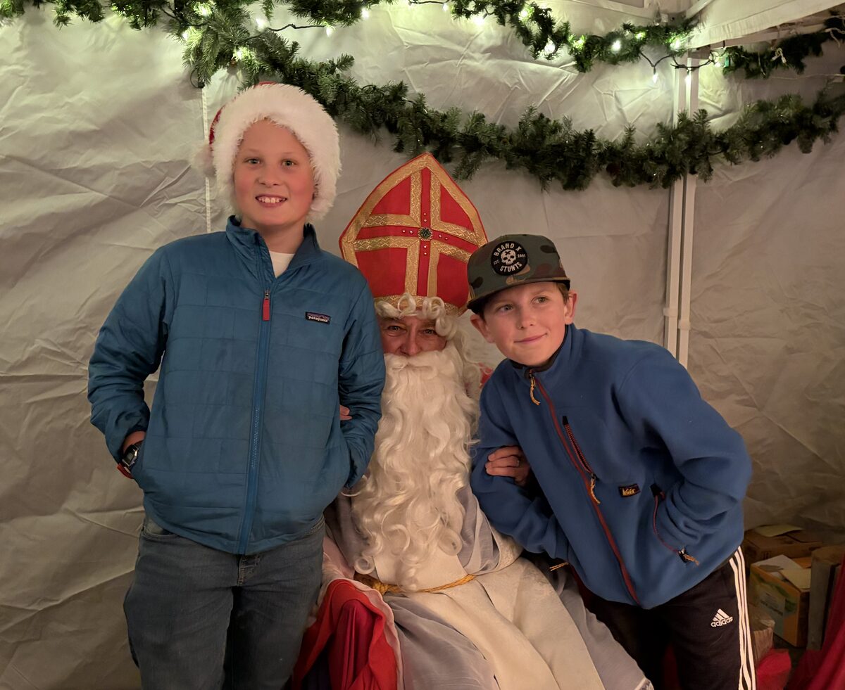 YPO New Mexico families at a holiday event